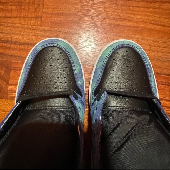 WMNS Air Jordan 1 Retro High OG ‘Tie-Dye’ - Picture 8 of 10